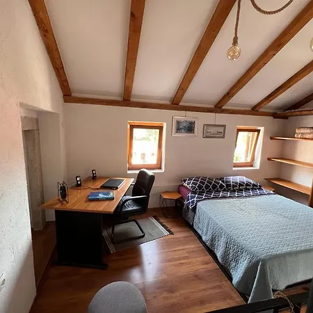 Vakantiehuis Isolated & Relaxing House - Kosarni Do Village, Orebic Zupanje Selo