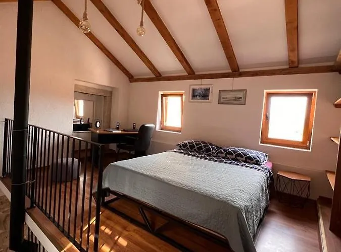 Isolated & Relaxing House - Kosarni Do Village, Orebic بيت للعطل *